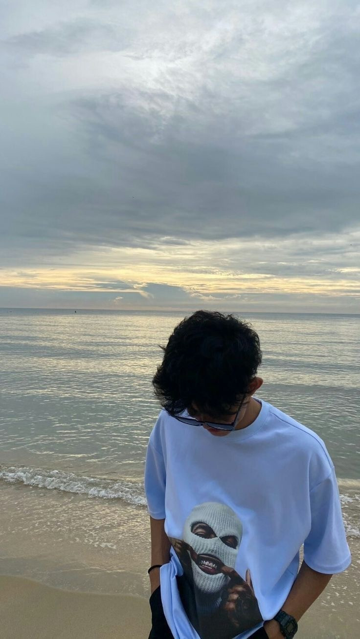 Hein thit Profile Picture