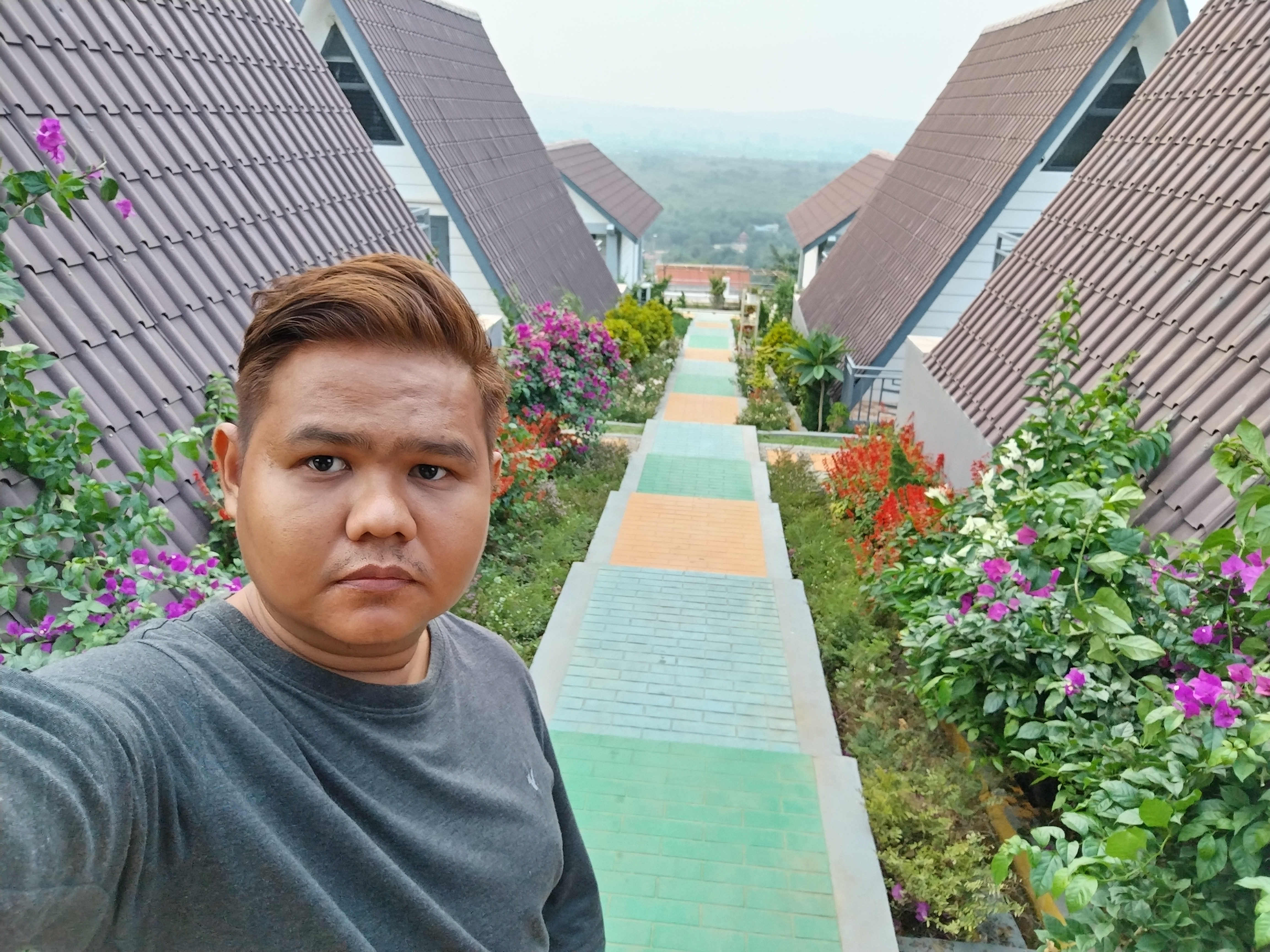 Naing Linn Profile Picture
